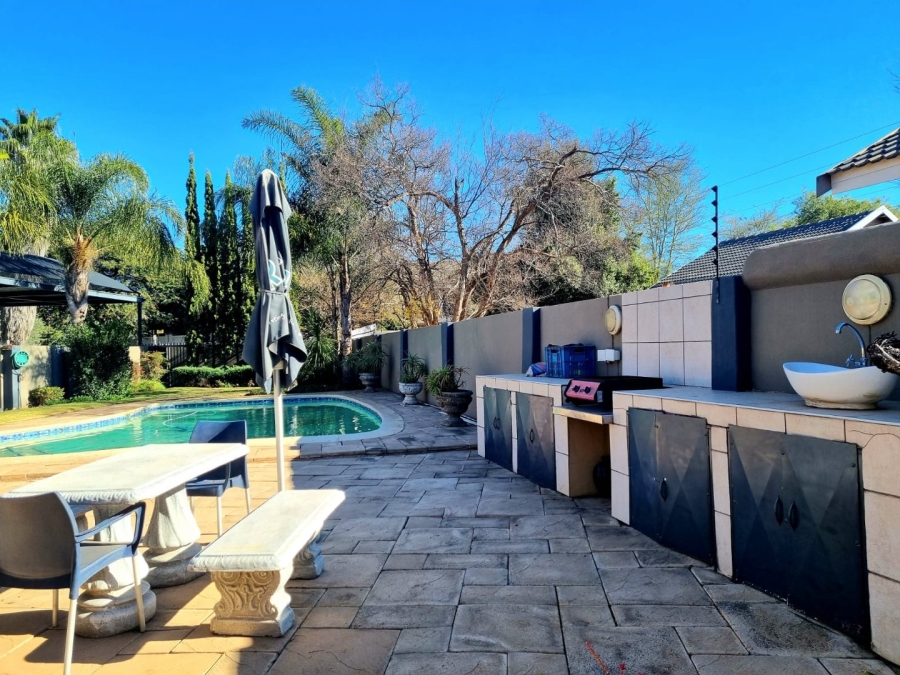 4 Bedroom Property for Sale in Monument Heights Northern Cape